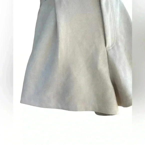 Glam women’s Shorts High Waist Fold Pleated Shorts color cream size M preloved - Picture 7 of 9
